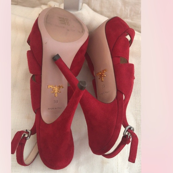 The Devils Prada red platform stilettos - Picture 6 of 8